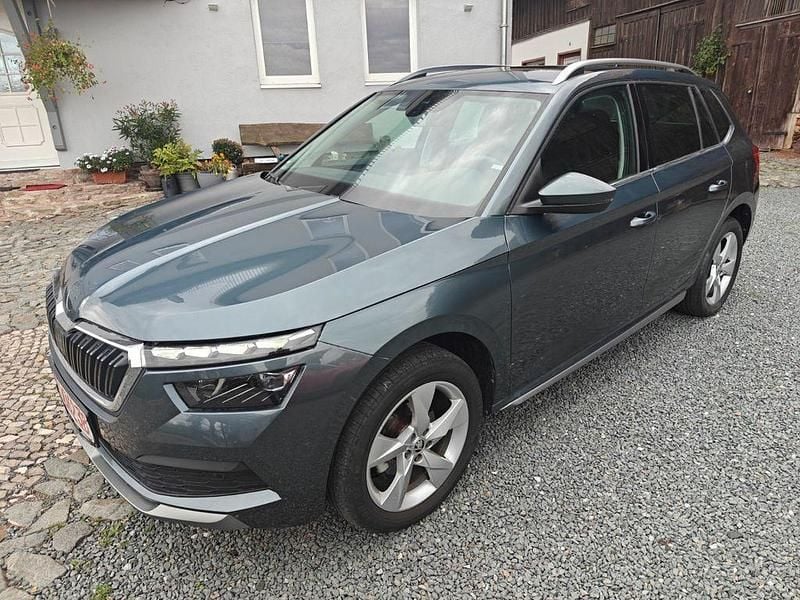 Grau Gebraucht 2021 Skoda Kamiq Style SUV | 20.700 € (Superpreis) - Bild 1/4