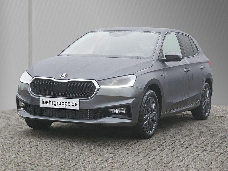 Neu Skoda Fabia Tour 116 PS (85 kW) 2025 Graphitegrau metallic Limousine