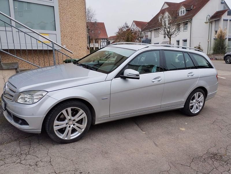 Silber Gebraucht 2009 Mercedes C220 Kombi | 7.500 € (Fairer Preis) - Bild 1/4