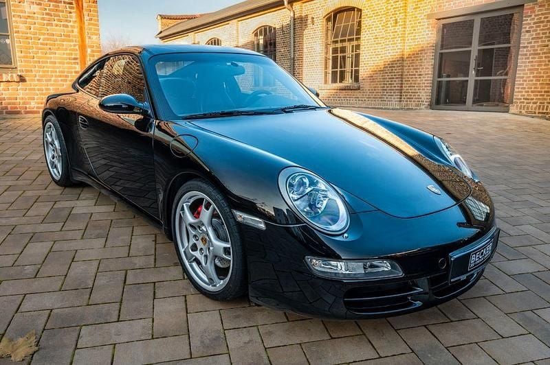 Schwarz Gebraucht 2005 Porsche 911 Carrera S Coupé | 47.800 € (Fairer Preis) - Bild 1/4