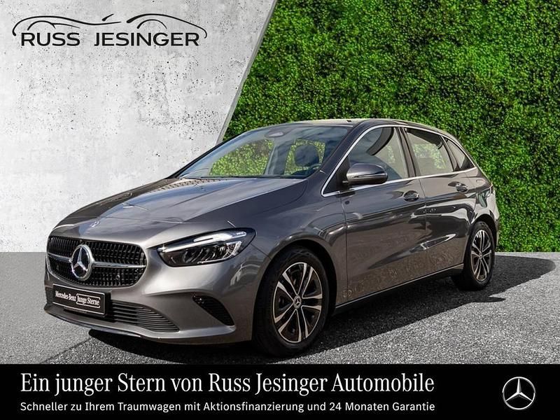 Mountaingrau Gebraucht 2024 Mercedes B180 Progressive Van / Kleinbus | 30.880 € (Guter Preis) - Bild 1/3