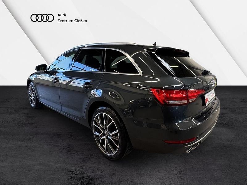 Gebraucht Audi A4 Sport 190 PS (139 kW) 2018 Grau Kombi