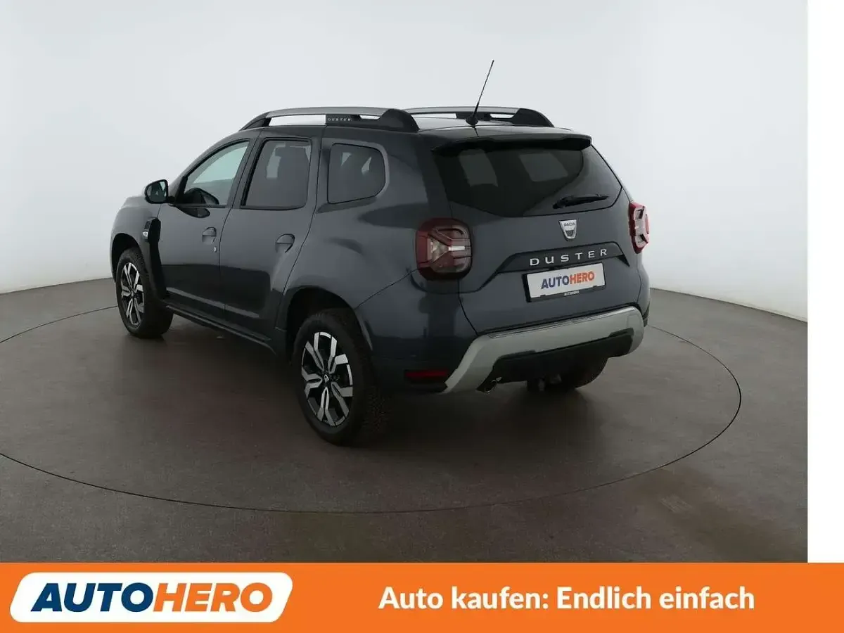 Gebraucht Dacia Duster Prestige 150 PS (110 kW) 2022 Grau SUV