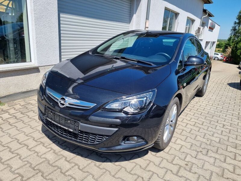 Gebraucht Opel Astra GTC Innovation 140 PS (102 kW) 2012 Schwarz