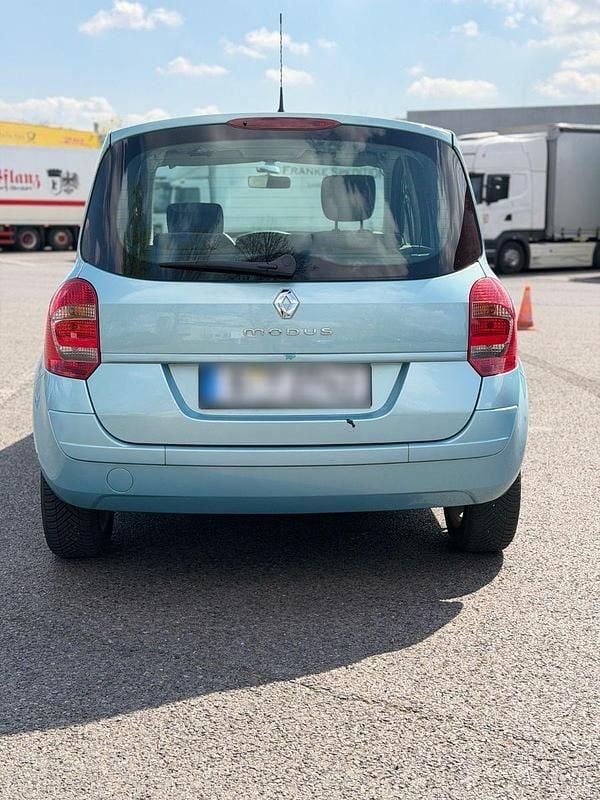 Second-hand Renault Modus Dynamique 101 CP (74 kW) 2008 Albastru Monovolum
