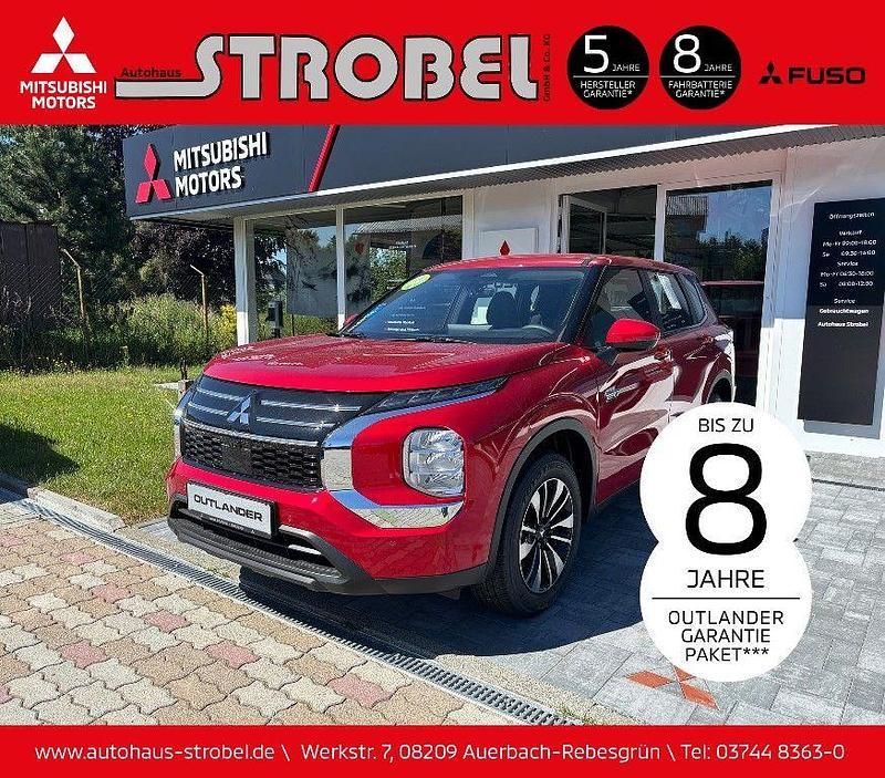 Dynamikrot Neu 2025 Mitsubishi Outlander P-HEV Basis SUV | 48.090 € (Superpreis) - Bild 1/4