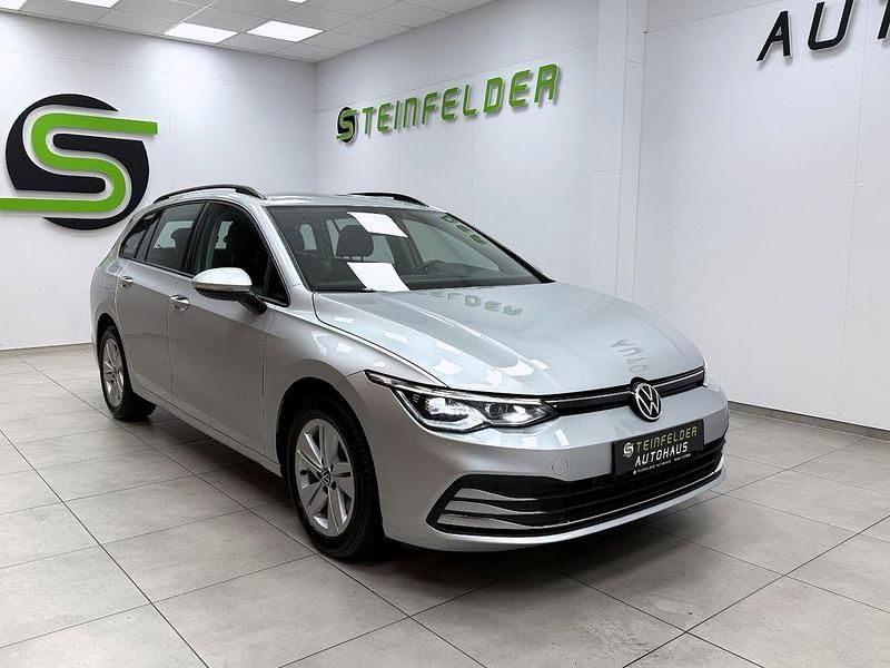 Gebraucht VW Golf VIII Life 116 PS (85 kW) 2021 Reflexsilber Kombi