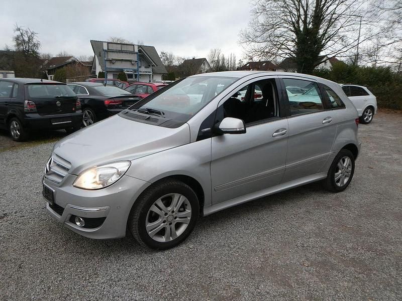 Gebraucht Mercedes B170 116 PS (85 kW) 2008 Silber Van / Kleinbus