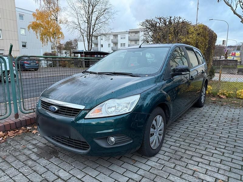 Grün Gebraucht 2008 Ford Focus Kombi | 550 € (Superpreis) - Bild 1/4