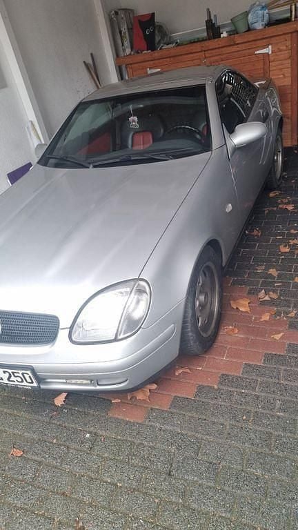 Gebraucht Mercedes SLK200 136 PS (100 kW) 1999 Silber Cabrio