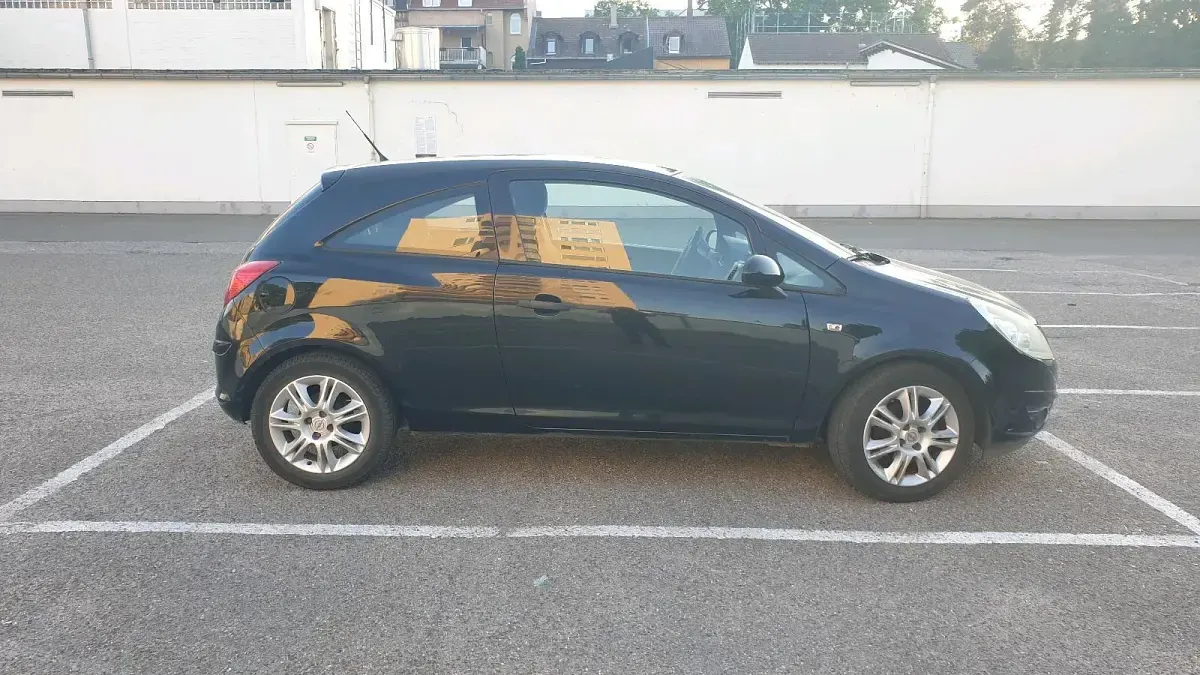 Gebraucht Opel Corsa Eco 60 PS (44 kW) 2009 Schwarz Kleinwagen