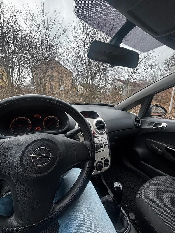 Gebraucht Opel Corsa 90 PS (66 kW) 2009 Blau Kleinwagen