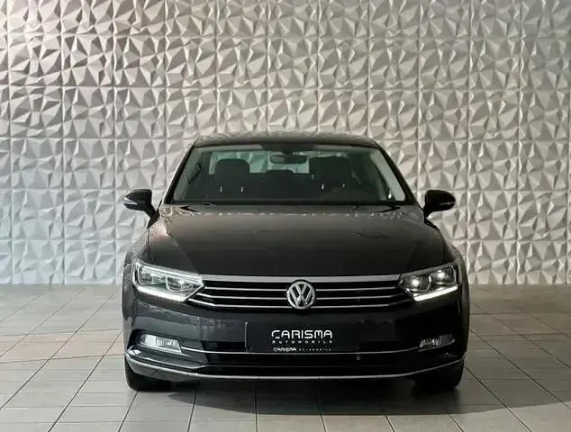 Gebraucht VW Passat Highline 150 PS (110 kW) 2015 Andere Limousine