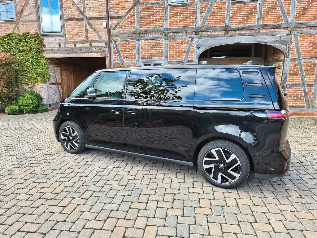 Używany VW ID. Buzz GTX 250 kW (340 KM) 2025 Czarny Minivan