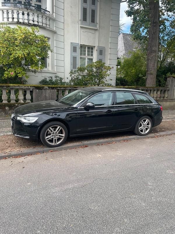 Schwarz Gebraucht 2012 Audi A6 Kombi | 7.990 € (Superpreis) - Bild 1/4