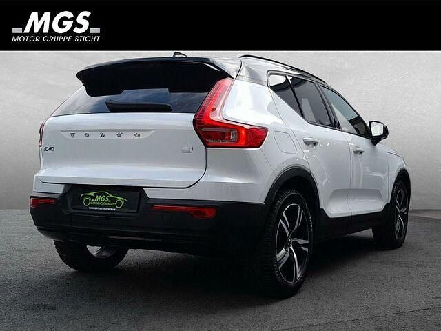 Gebraucht Volvo XC40 R-Design 192 PS (141 kW) 2020 Crystal white / metallic SUV