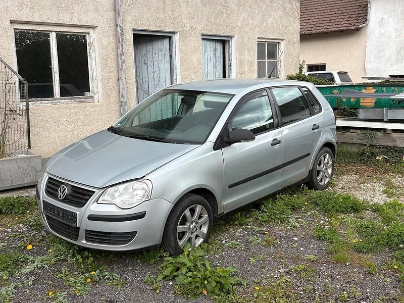 Usado VW Polo 101 HP (74 kW) 2007 Andere farben Citadino
