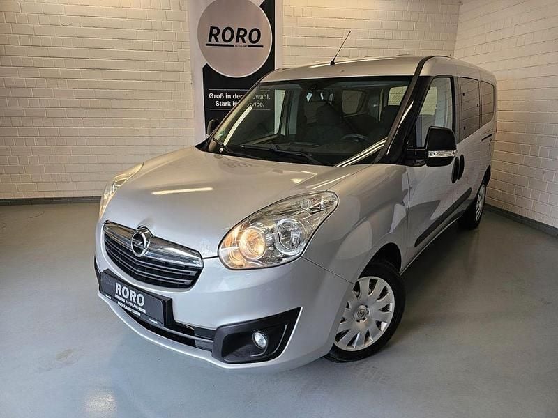Silber Gebraucht 2012 Opel Combo Selection Van / Kleinbus | 9.250 € - Bild 1/4