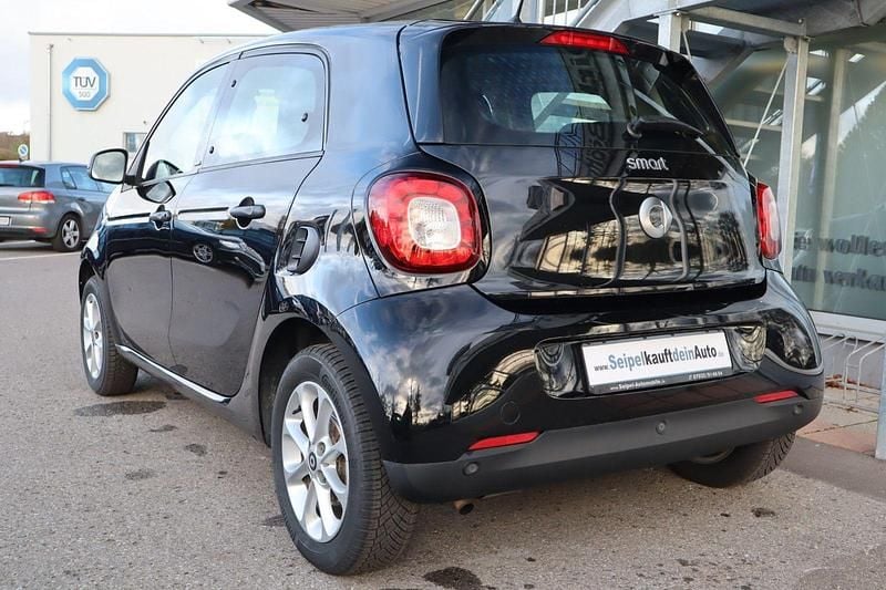 Usado Smart ForFour 71 HP (52 kW) 2018 Preto Citadino