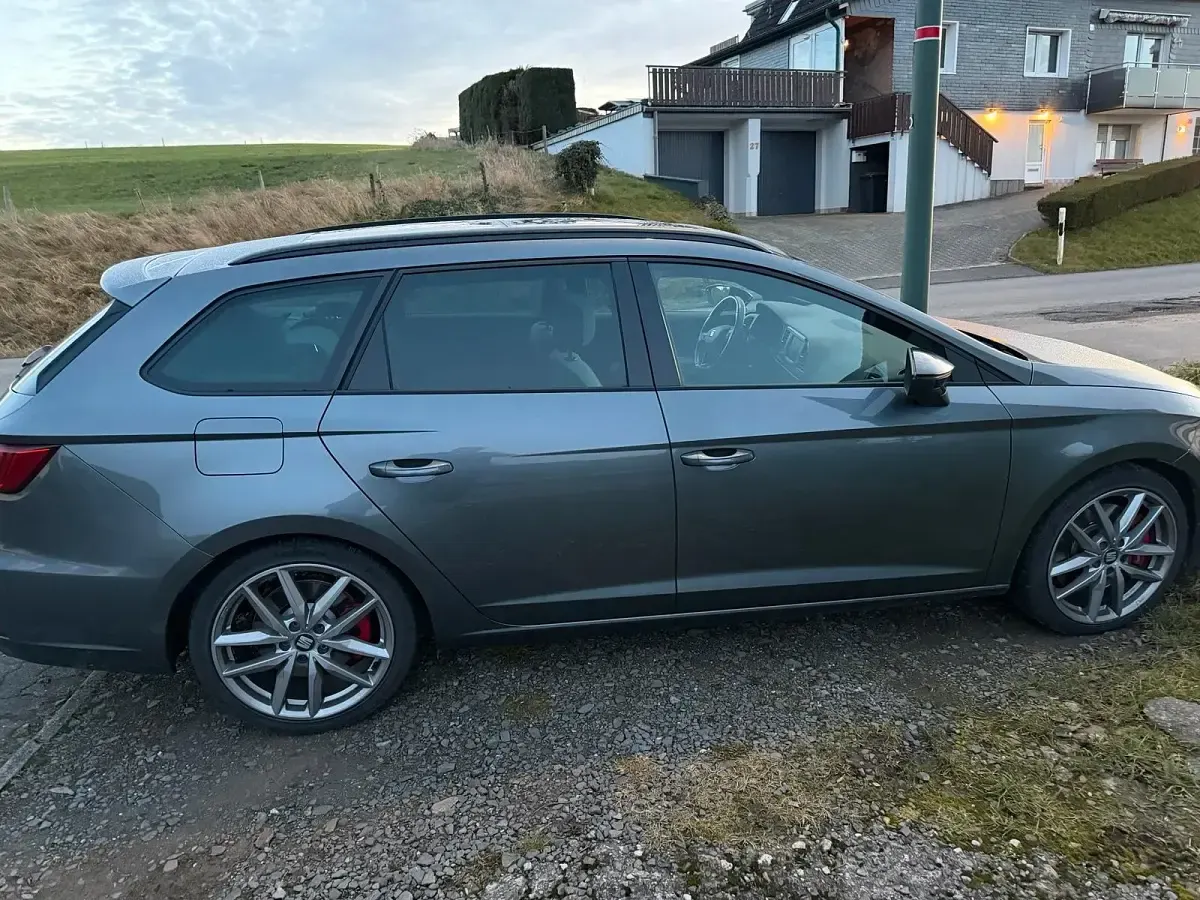 Second-hand Seat Leon ST CUPRA 290 CP (213 kW) 2017 Gri Break