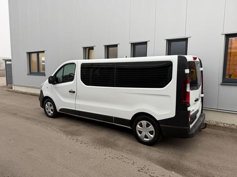 Gebraucht Opel Vivaro 125 PS (91 kW) 2015 Weiß Van / Kleinbus