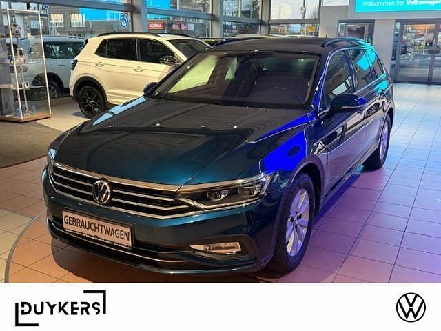 Blau Gebraucht 2021 VW Passat Business Kombi | 24.889 € (Guter Preis) - Bild 1/4