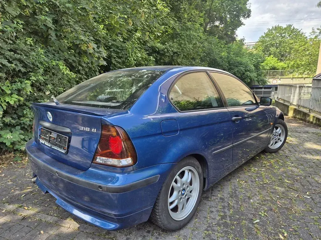 Gebraucht BMW 316 Compact 116 PS (85 kW) 2002 Blau Kleinwagen
