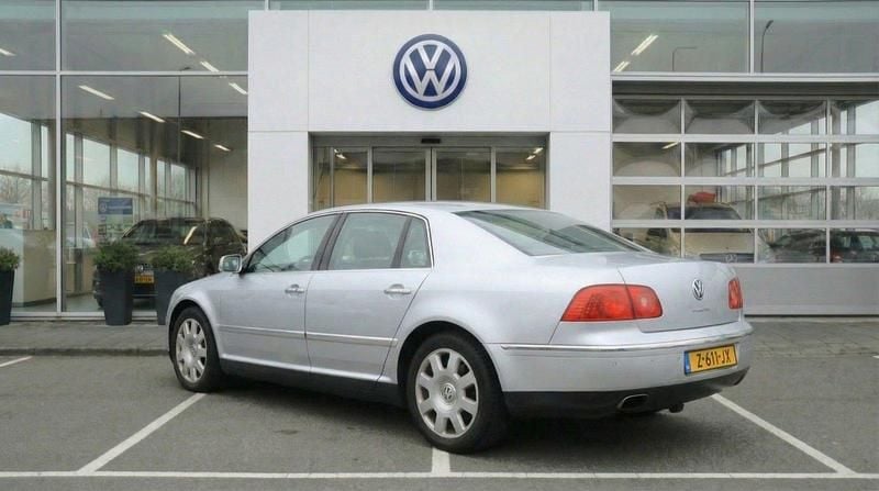 Gebraucht VW Phaeton 334 PS (245 kW) 2005 Silber Limousine