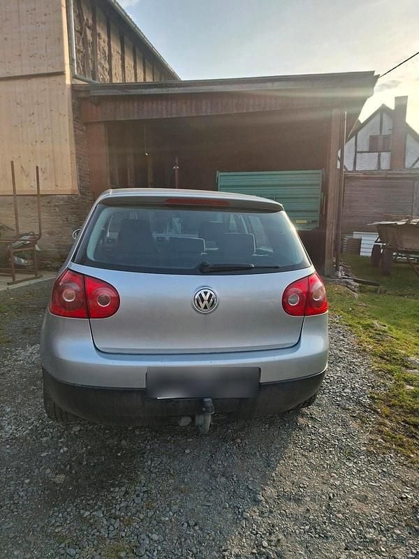 Gebraucht VW Golf V 90 PS (66 kW) 2003 Silber Kleinwagen