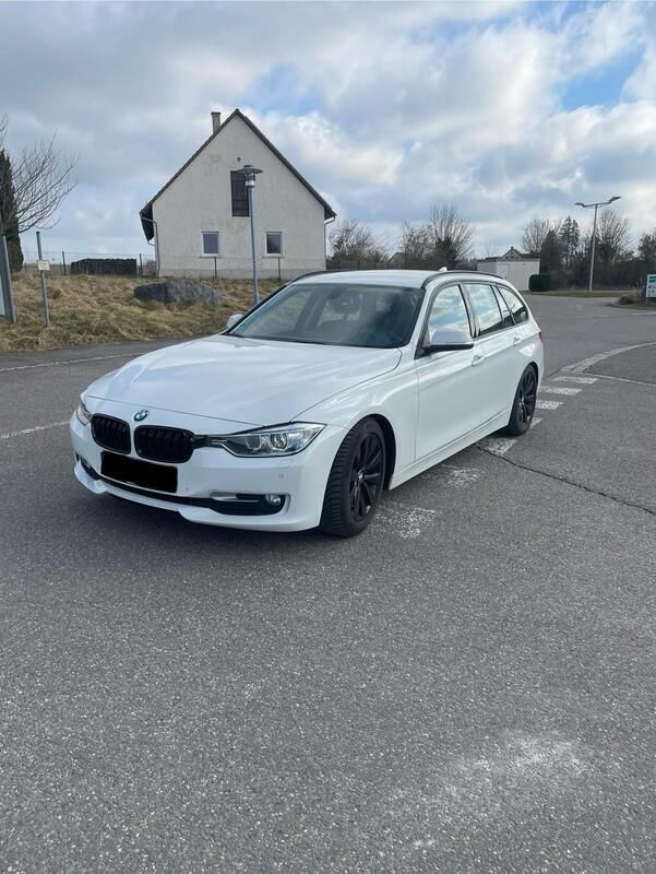 Weiß Gebraucht 2013 BMW 320 Kombi | 7.900 € (Guter Preis) - Bild 1/4