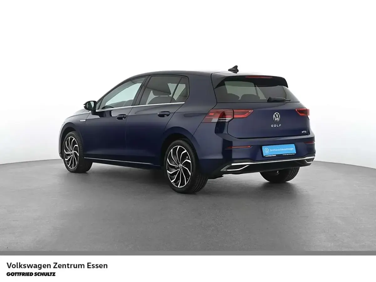 Usata VW Golf VIII Style 150 CV (110 kW) 2024 Blu Berlina