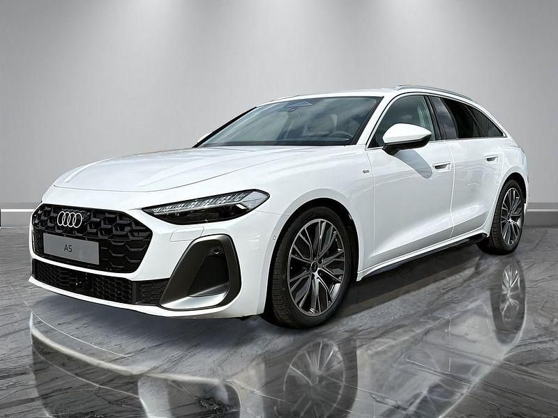 Gebraucht Audi A5 Sport 204 PS (150 kW) 2026 Arkonaweiß Kombi