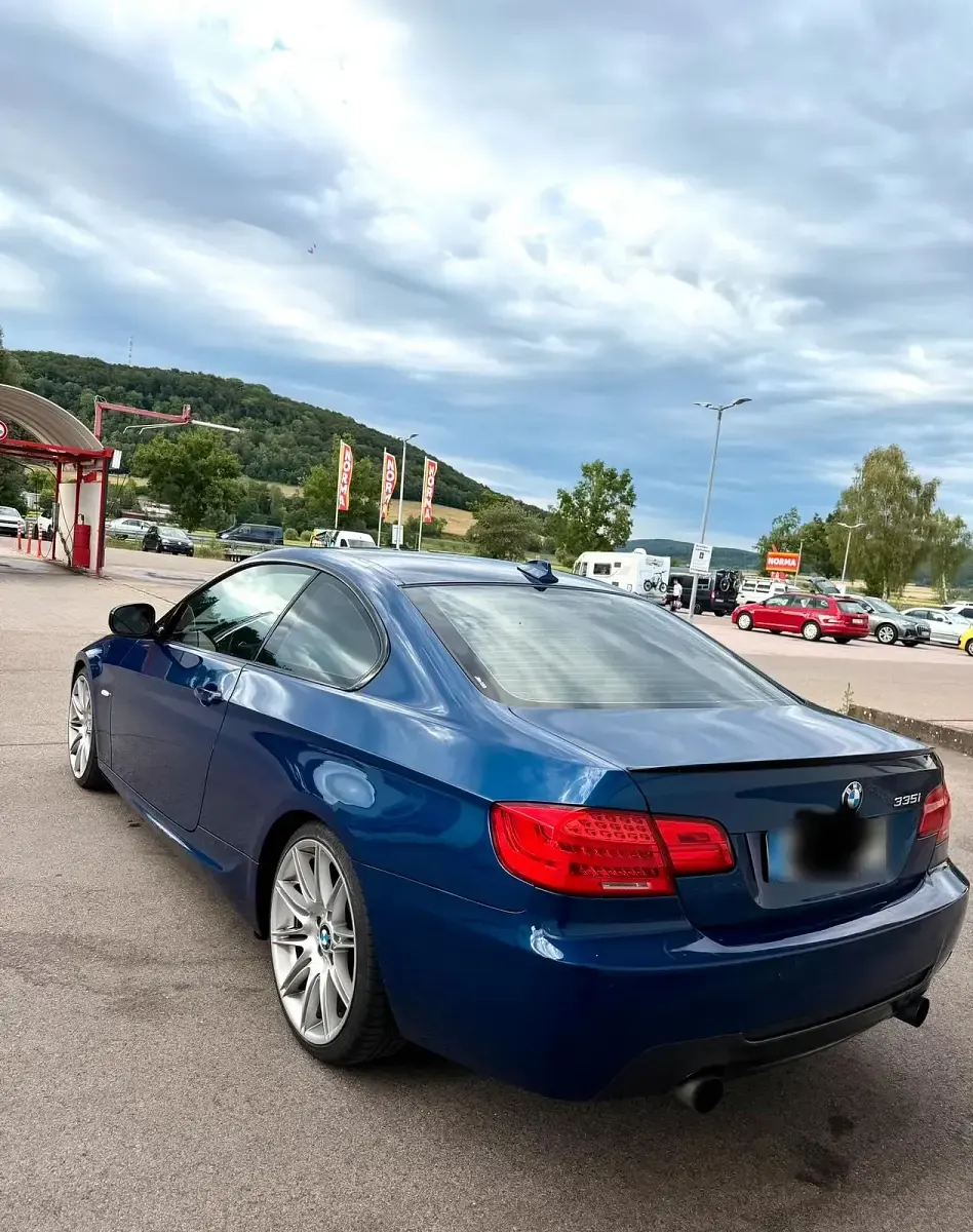 Gebraucht BMW 335 M Sport 306 PS (225 kW) 2011 Blau Coupé