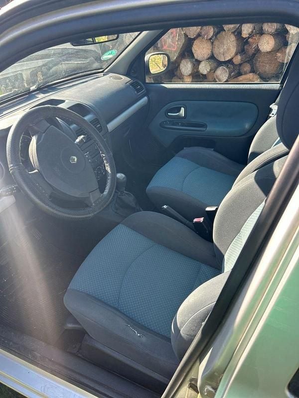 Gebraucht Renault Clio II 75 PS (55 kW) 2005 Grau Limousine