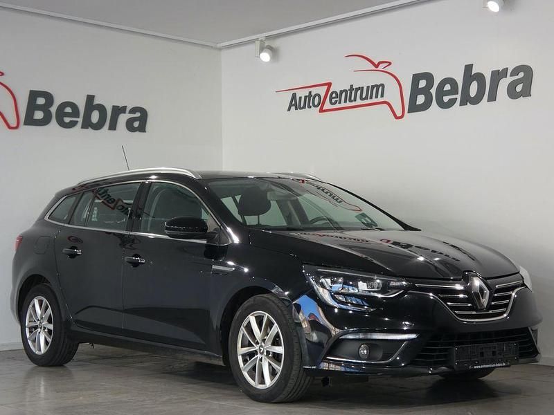 Gebraucht Renault Mégane IV Intens 131 PS (96 kW) 2018 Schwarz Limousine