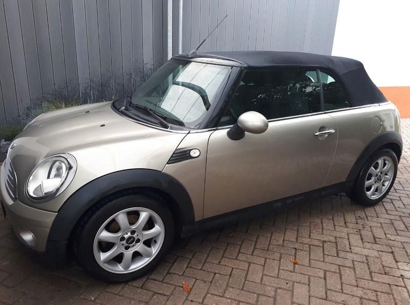 Silber Gebraucht 2009 Mini Cooper Cabriolet Cabrio | 5.900 € (Fairer Preis) - Bild 1/4