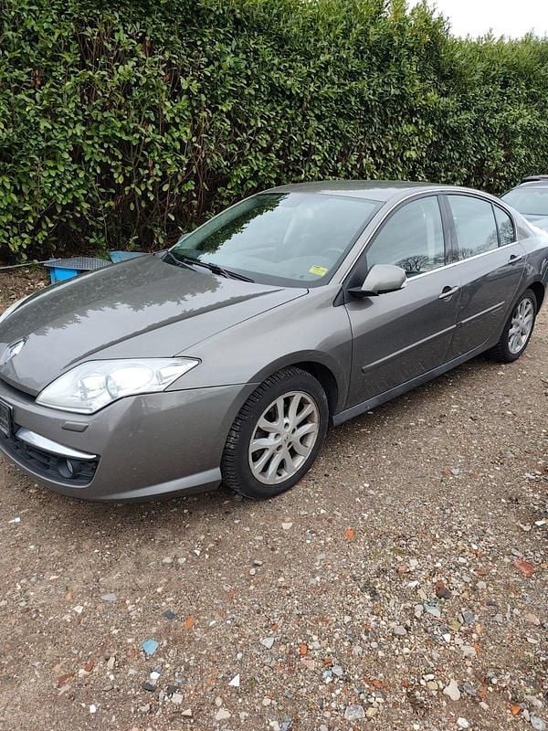 Gebraucht Renault Laguna III 150 PS (110 kW) 2007 Violet Limousine