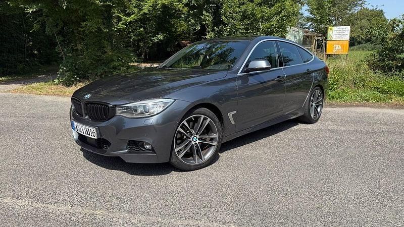 Grau Gebraucht 2014 BMW 330 M Sport Limousine | 12.600 € (Superpreis) - Bild 1/4