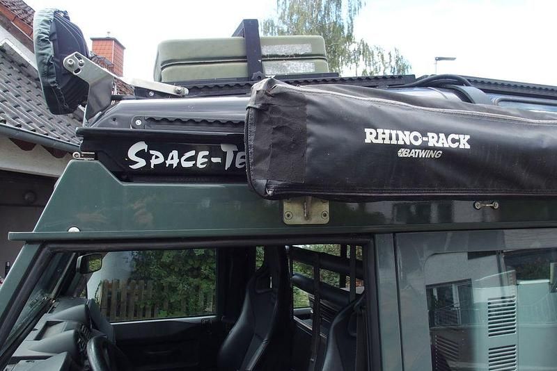 Gebraucht Land Rover Defender S 122 PS (89 kW) 2008 Grün Kombi