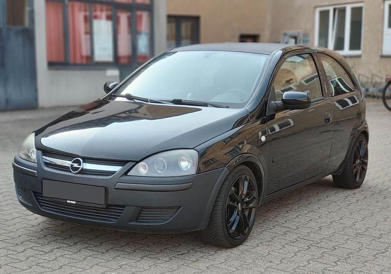 Schwarz Gebraucht 2001 Opel Corsa Limousine | 1.000 € (Superpreis) - Bild 1/4
