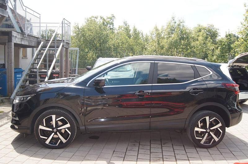 Enigma black Gebraucht 2019 Nissan Qashqai Tekna SUV | 18.600 € (Fairer Preis) - Bild 1/4