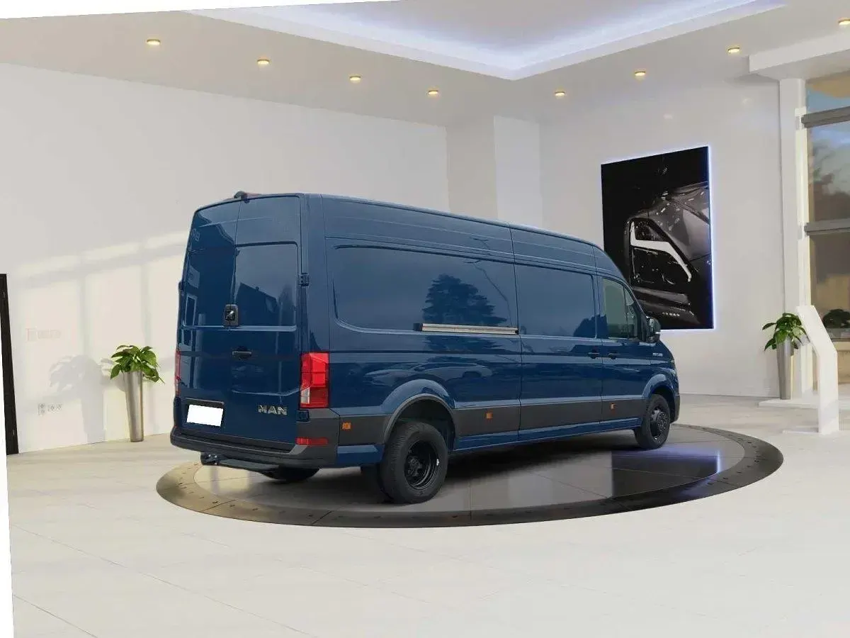 Gebraucht MAN TGE 177 PS (130 kW) 2022 Deepocean blue Van