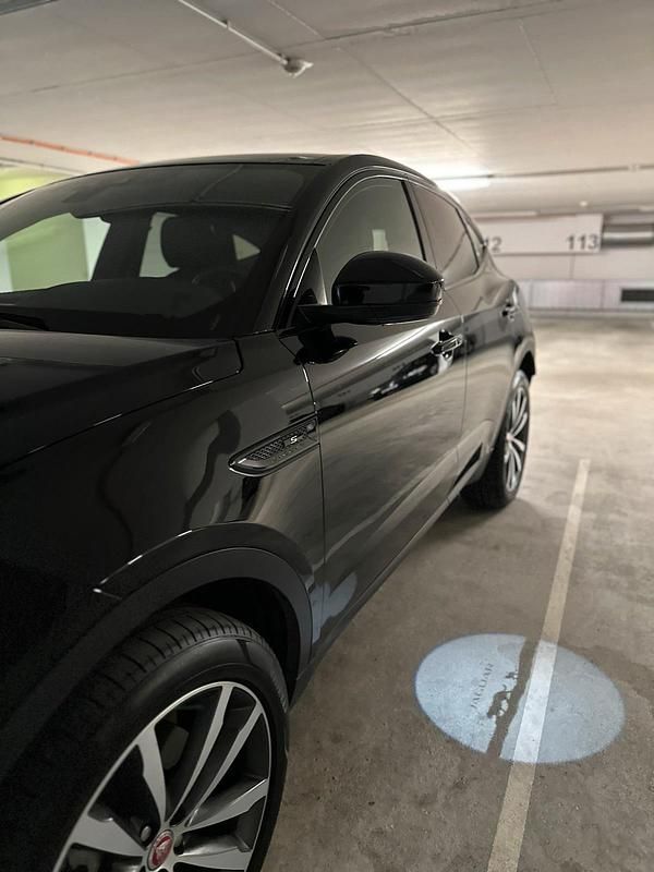 Gebraucht Jaguar E-Pace 200 PS (147 kW) 2020 Schwarz SUV