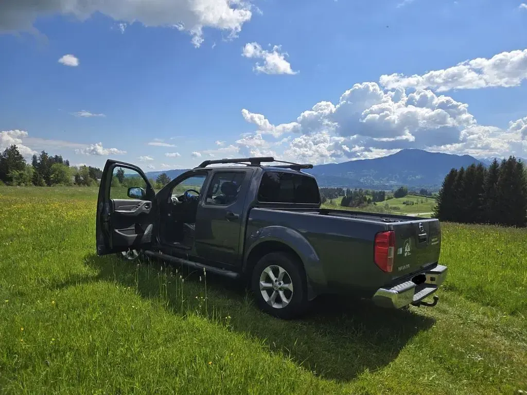 Gebraucht Nissan Navara 231 PS (169 kW) 2013 Grau Pickup