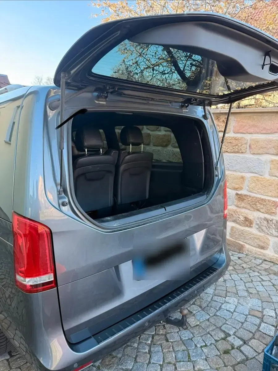 Gebraucht Mercedes V250 Avantgarde Edition 190 PS (139 kW) 2018 Grau Van / Kleinbus
