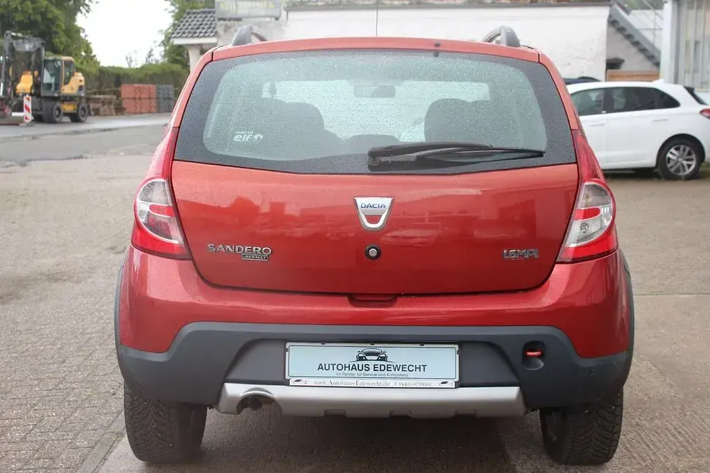 Gebraucht Dacia Sandero Stepway 87 PS (63 kW) 2009 Rot Limousine