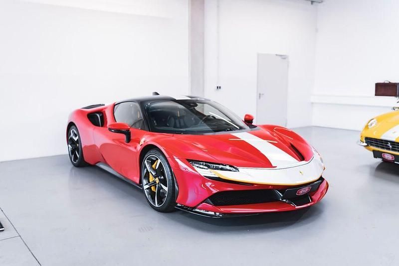 Gebraucht Ferrari SF90 999 PS (734 kW) 2022 Rot