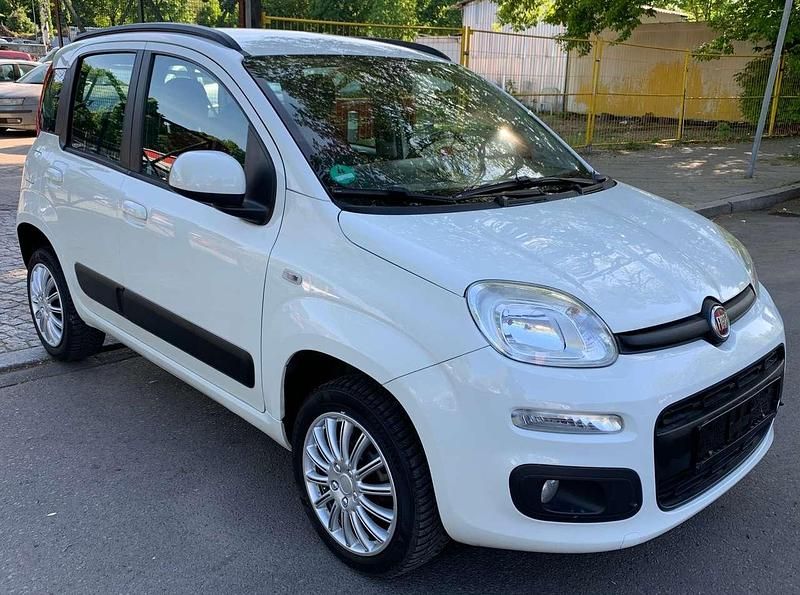 Bianco divino/zenit/ghiaccio/ Gebraucht 2013 Fiat Panda Lounge Kleinwagen | 3.490 € (Fairer Preis) - Bild 1/4