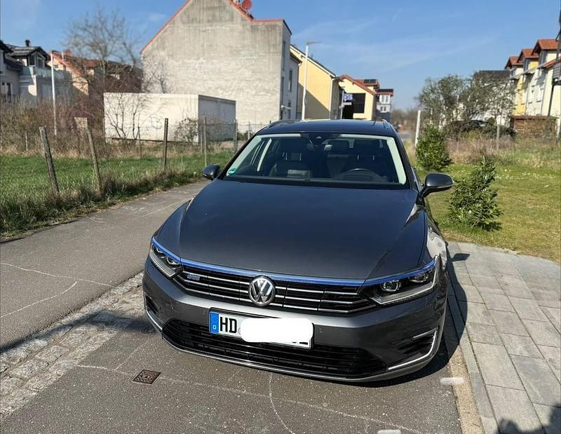Gebraucht VW Passat Business 218 PS (160 kW) 2017 Grau Kombi