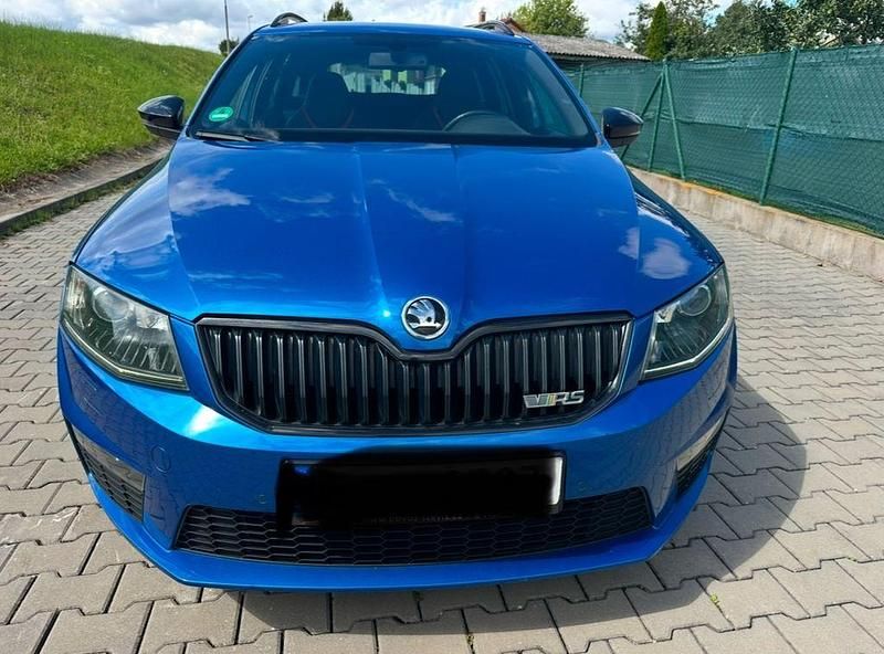 Blau Gebraucht 2015 Skoda Octavia RS Kombi | 11.000 € (Superpreis) - Bild 1/4